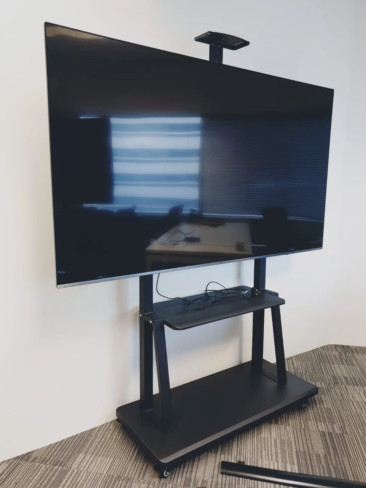 Trolley Movable Heavy Duty 43″-100″ TV & Smart Board Rolling Stand Bracket -1800 - Image 6